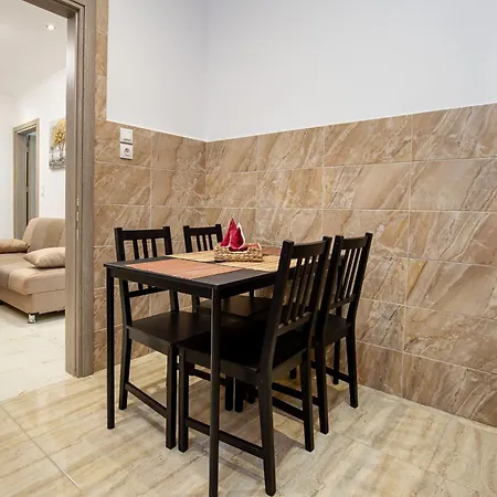 Ella Deluxe Apartman Limenária